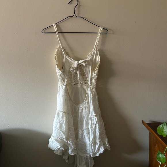 Zaful Cream Crochet Bodice Mini Dress - Picture 3 of 4